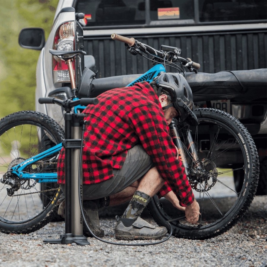 Pompe à terre 11 bar pour tubeless avec manomètre 160psi - 3