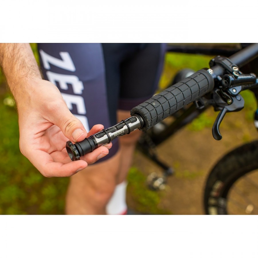 KIT D'OUTILS DE RÉPARATION TUBELESS Z BAR - 3