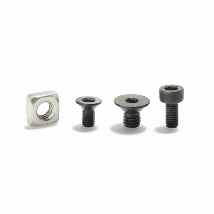 Kiox mounting screw kit, 1 square nut, 1 screw for wiring box, 1 screw for mounting plate, 1 screw for anti-theft - 1