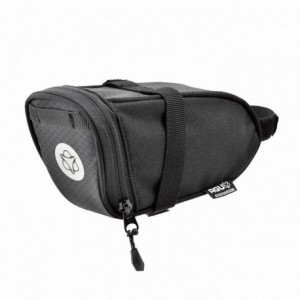 Essential saddle bag size: m with straps black 0,7lt - 1