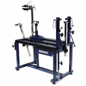 Pro tour professional workbench with rotating vice - 1