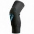 7Idp Transition Knee Pad Size: M, Black-Blue - 3