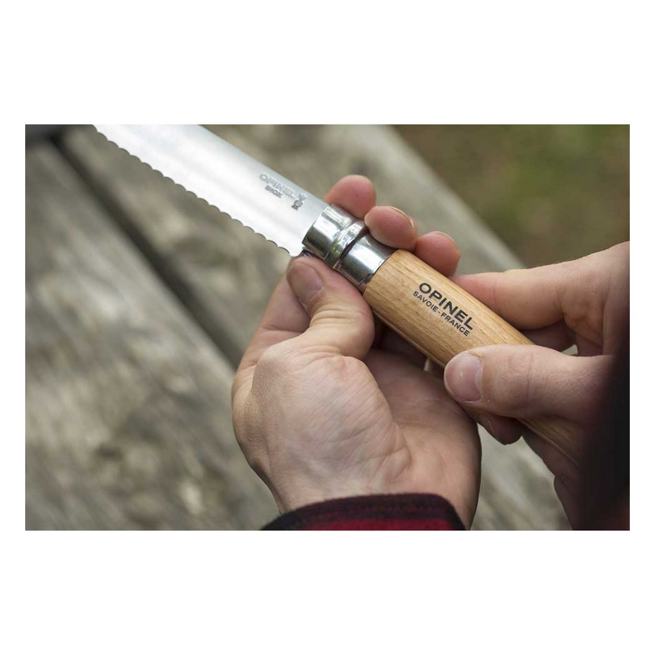 Couteau Opinel N°12 avec Lame Dentée en Acier Inox, Manche en Hêtre Verni - 7