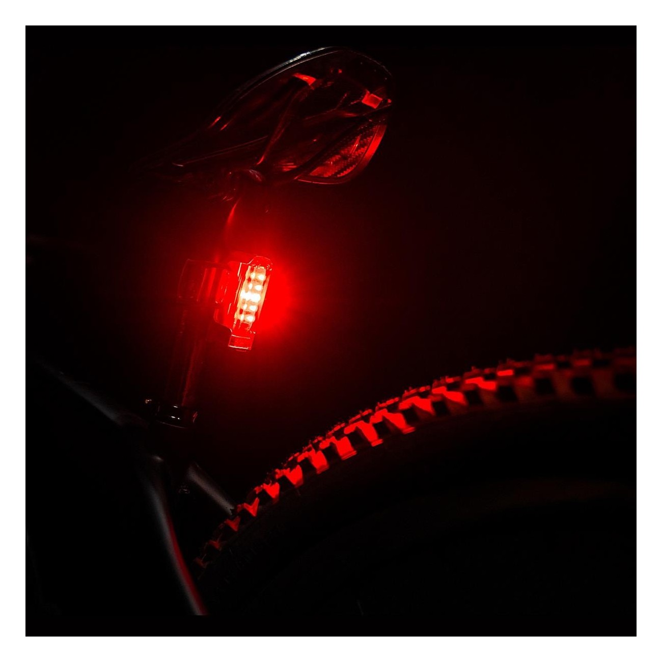 Strip Drive 300+ USB-C Rechargeable Rear Light, 300 Lumen, Black - 7