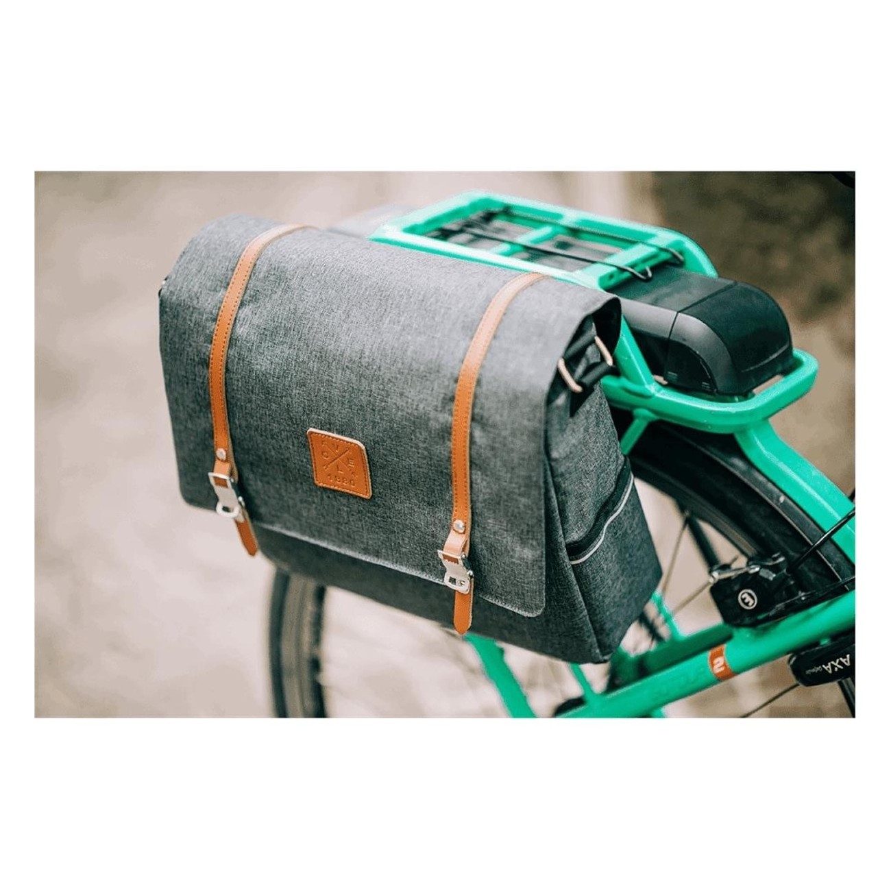 Zéfal Urban Messenger Bag 11L Grey for Rear Rack in Recycled RPET - 3