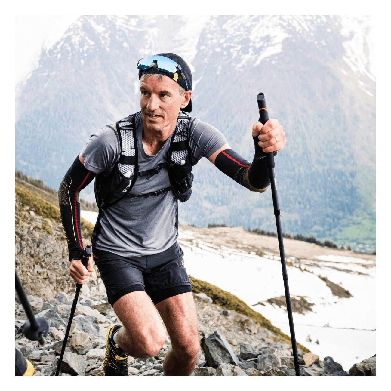 Silva Carbon Running Poles - Lightweight and Foldable for Tough Terrain - 2