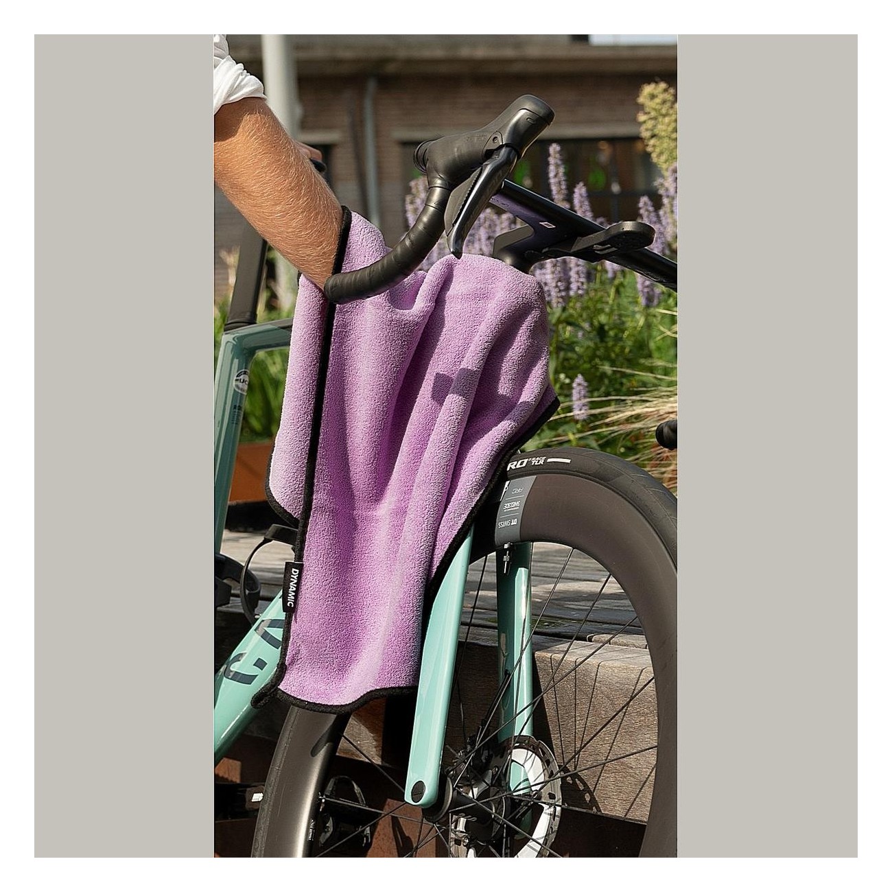 Turbo Towel Microfiber Polishing Cloth for Bicycles - Perfect Drying & Polishing - 2