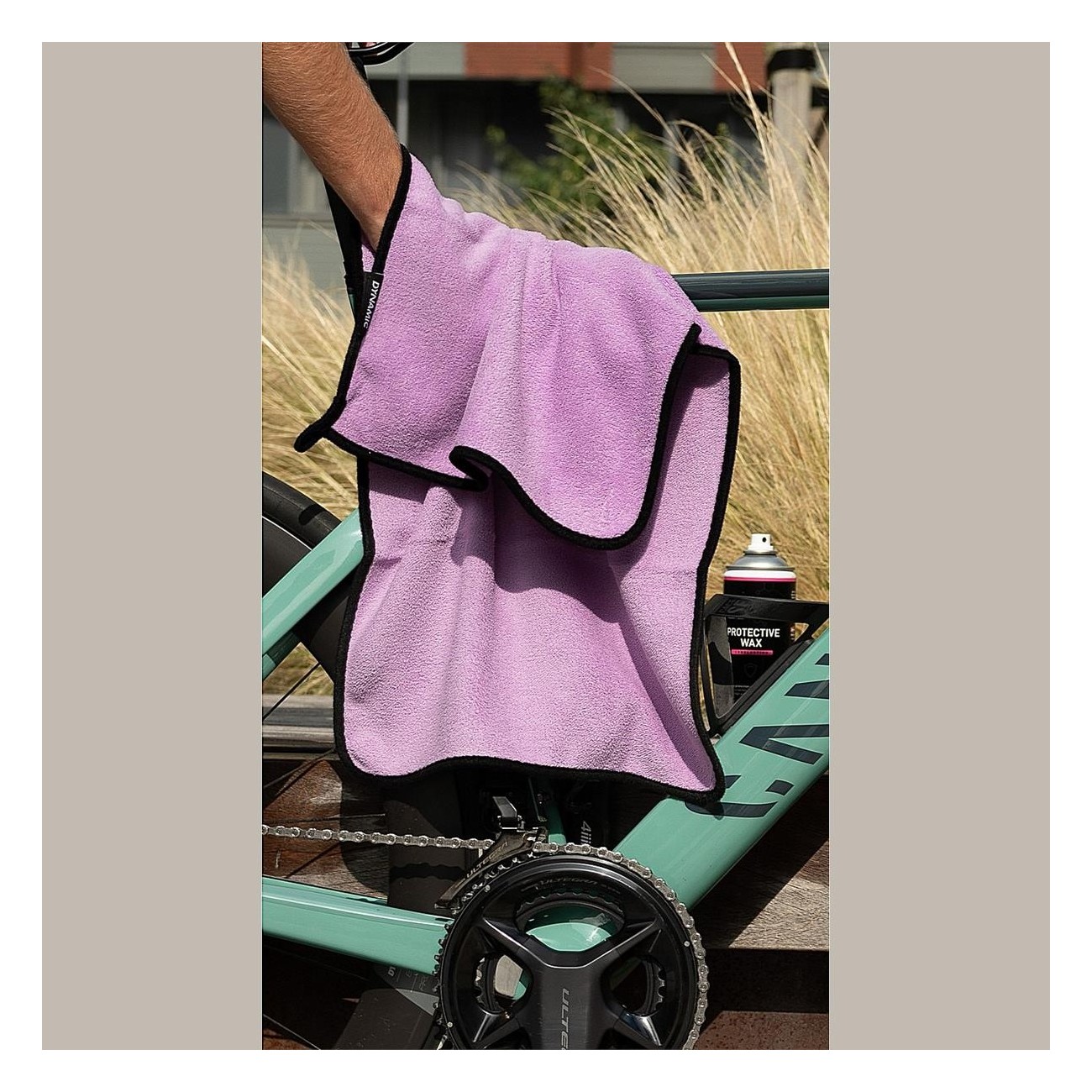 Turbo Towel Microfiber Polishing Cloth for Bicycles - Perfect Drying & Polishing - 4