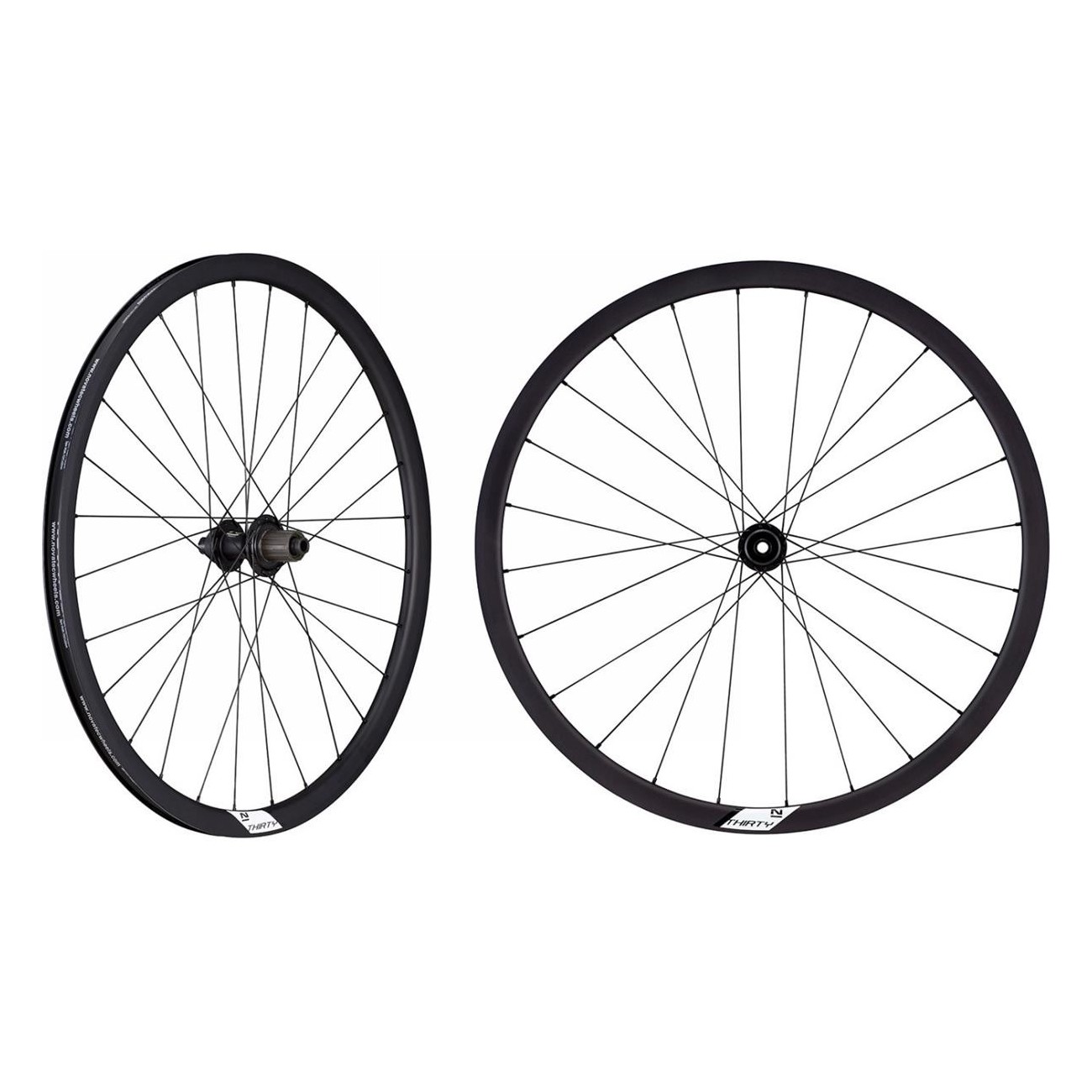 Novatec 30 Disc 28' Tubeless Ready Schwarz, Clincher, Max 110kg, 12mm Achse - 1