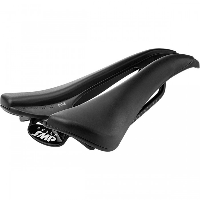 4Bike EVO Plus 140 mm Black Saddle - Comfort and Performance for Cyclists - 1