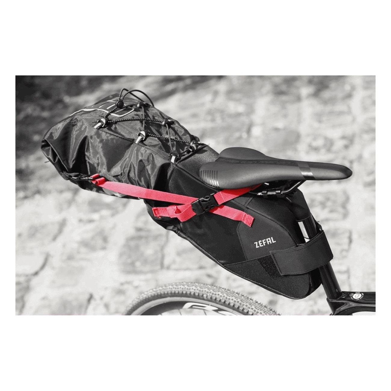 Bolsa de Sillín Z Adventure R17 Impermeable 8-17L Negra Roja para Ciclistas - 2