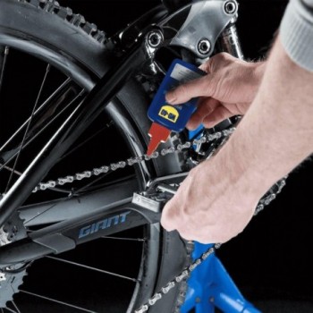 WD-40 Wet Bike Chain Lubricant 100ml - Long-Lasting Anti-Corrosion - 3