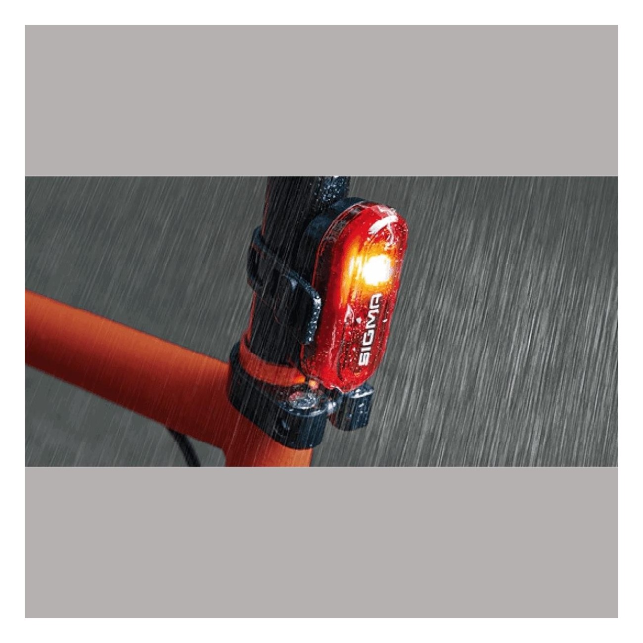 LED Battery Rear Light IPX4, 29h Duration, 400m Visibility, Easy Mounting - 3