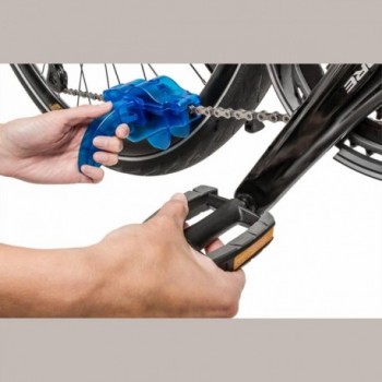 Chaincuzzi Transparent Blue Chain Cleaner for Bike with Nylon Brushes - 2