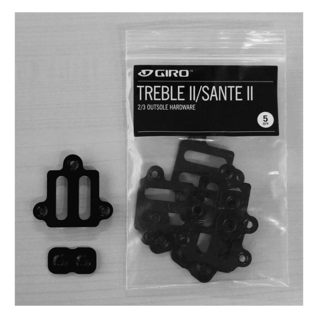 5-Hole Threaded Plate for GIRO TREBLE II and SANTE II Cycling Shoes - 2 Pieces - 1