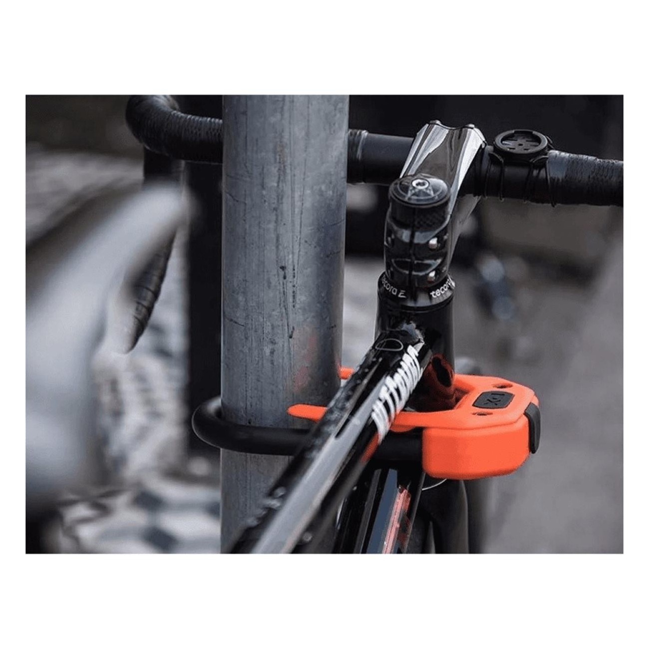 Candado de arco de acero de 14mm Seguridad Diamond con sistema CLIP & RIDE, Naranja - 2