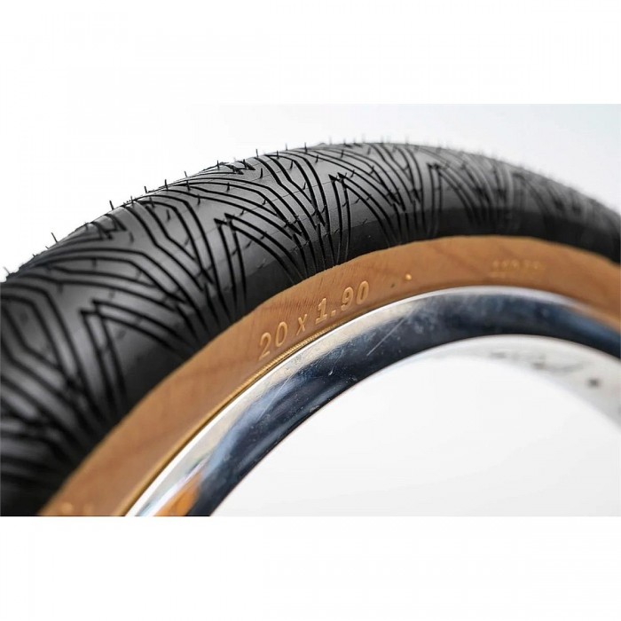 Zephyr BMX Tire 1.75 Kevlar 110 PSI Black/Light Brown - 1