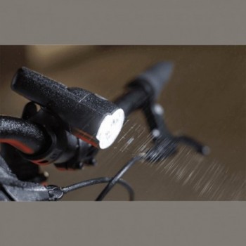 Vordere Fahrradlampe AURA 30, 30 Lux, 2 Modi, AA-Batterien enthalten, 40m Strahl - 2