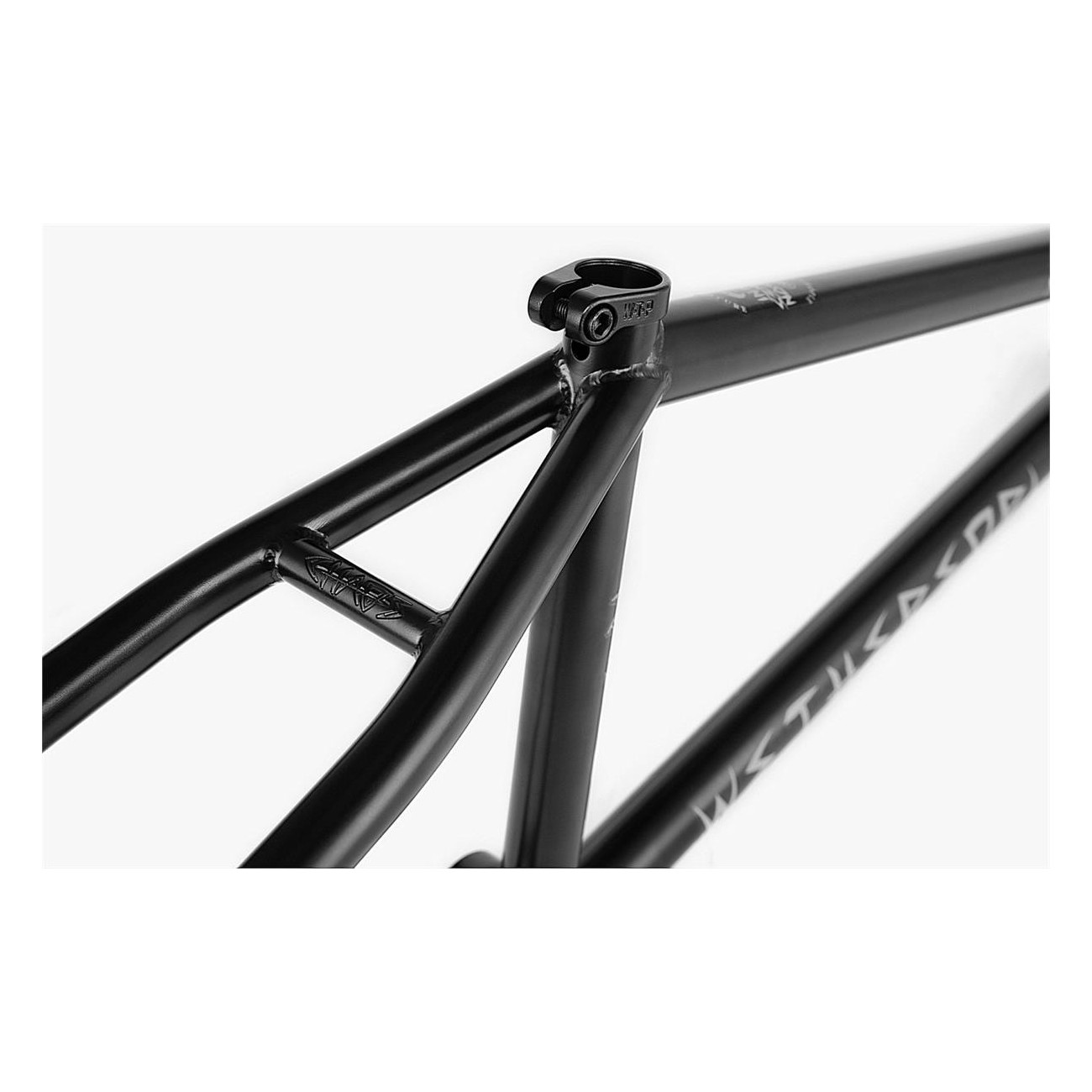 Cadre Chaos Machine Tyson Jones-Peni Signature 21.35' TT Noir pour Trail et Transition - 6