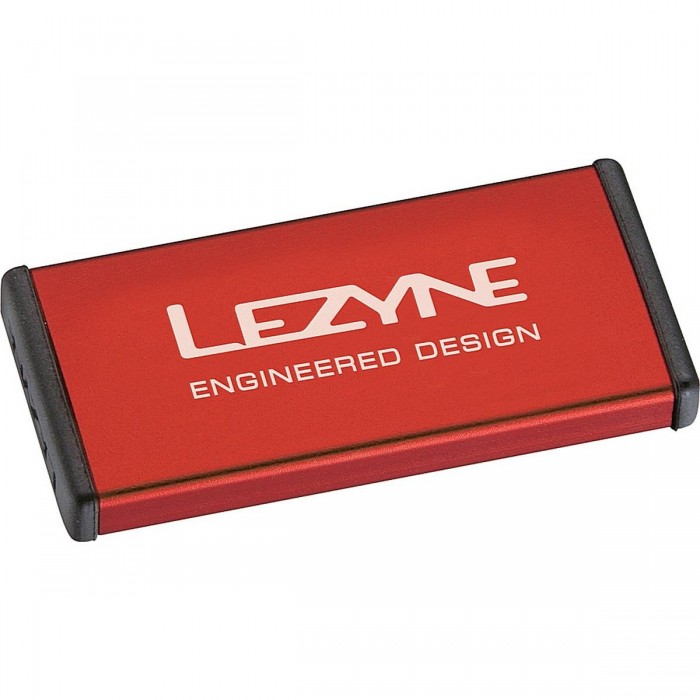 Lezyne Reparaturset aus Metall in Rot mit Aluminiumgehäuse - 6 Patches, 1 Reifenprotektor, 1 Schaber - 1