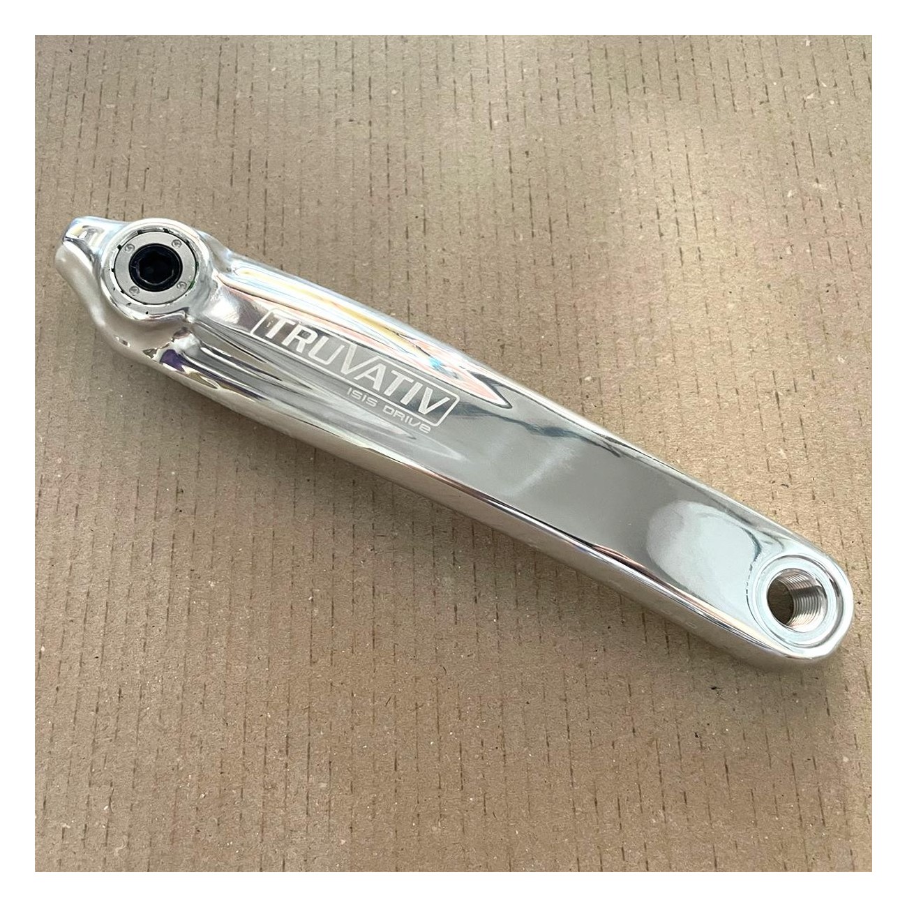 Truvativ Luftalarm Crank 180mm Glossy Silver - ISIS Compatible, Elegant Design - 1